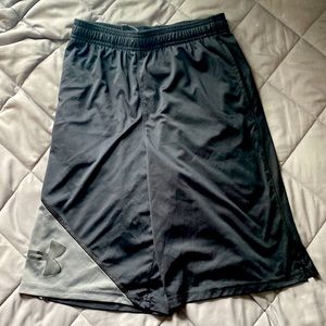 ** 3 for $25 ** Under Armour Youth Lg sport shorts